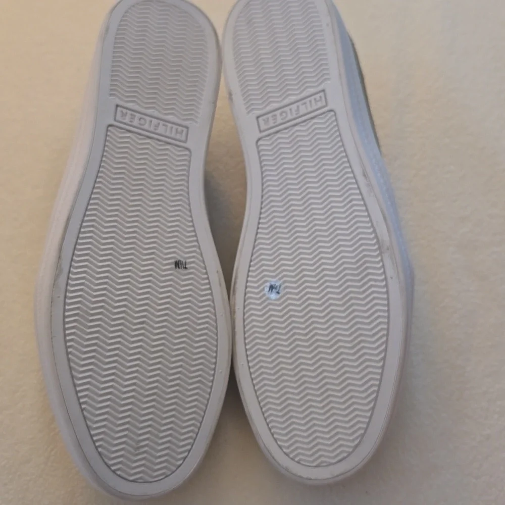 Tommy Hilfiger Women's Lace-Up Slip-On Gold Shimmer Boat Shoes Size 7.5